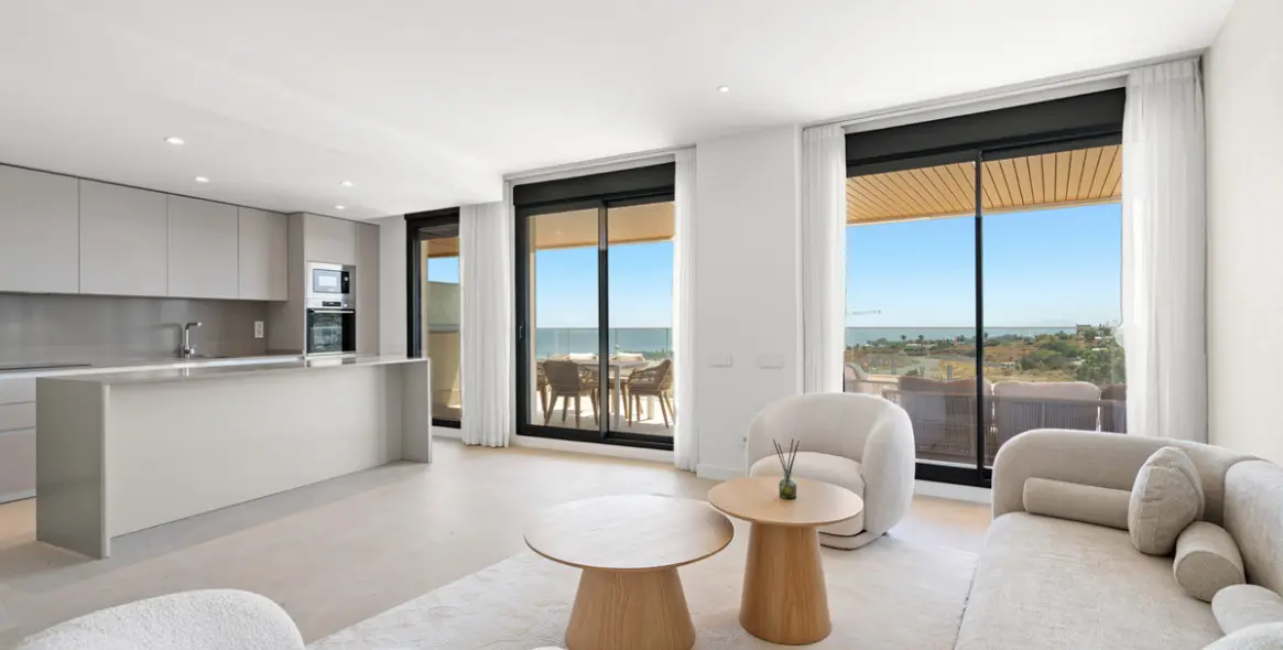 Sale of middle floor apartment in Selwo 1