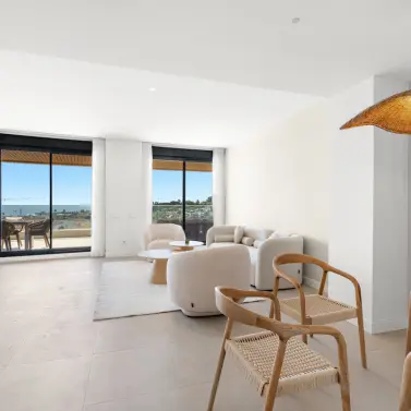 Sale of middle floor apartment in Selwo