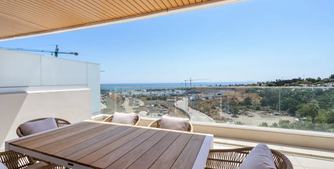 Sale of middle floor apartment in Selwo 3