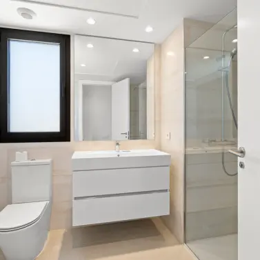 Sale of middle floor apartment in Selwo