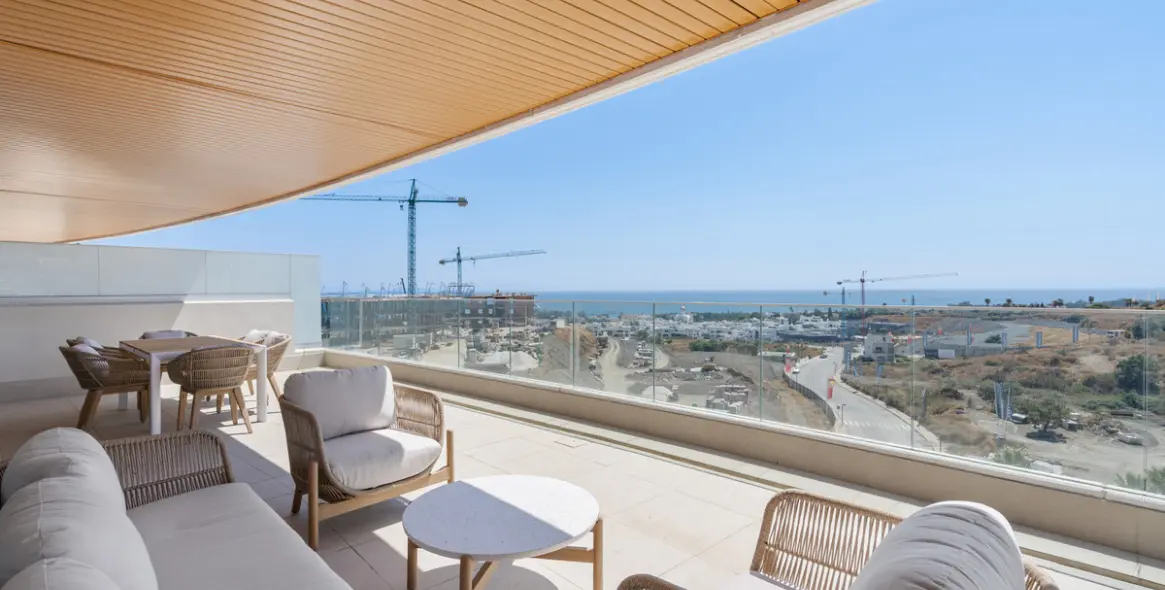 Sale of middle floor apartment in Selwo 6