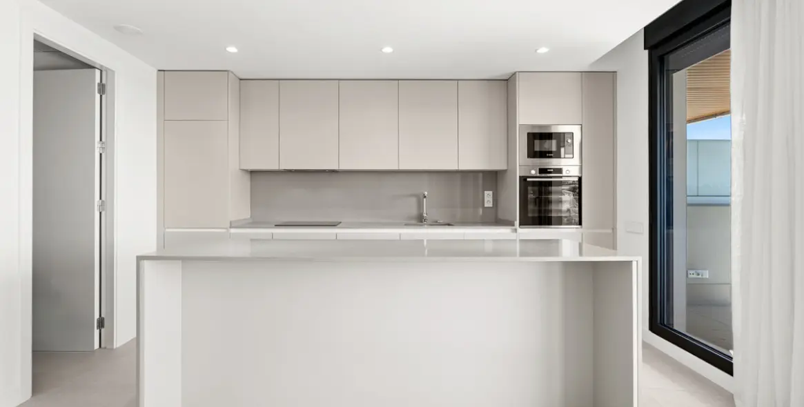 Sale of middle floor apartment in Selwo 14