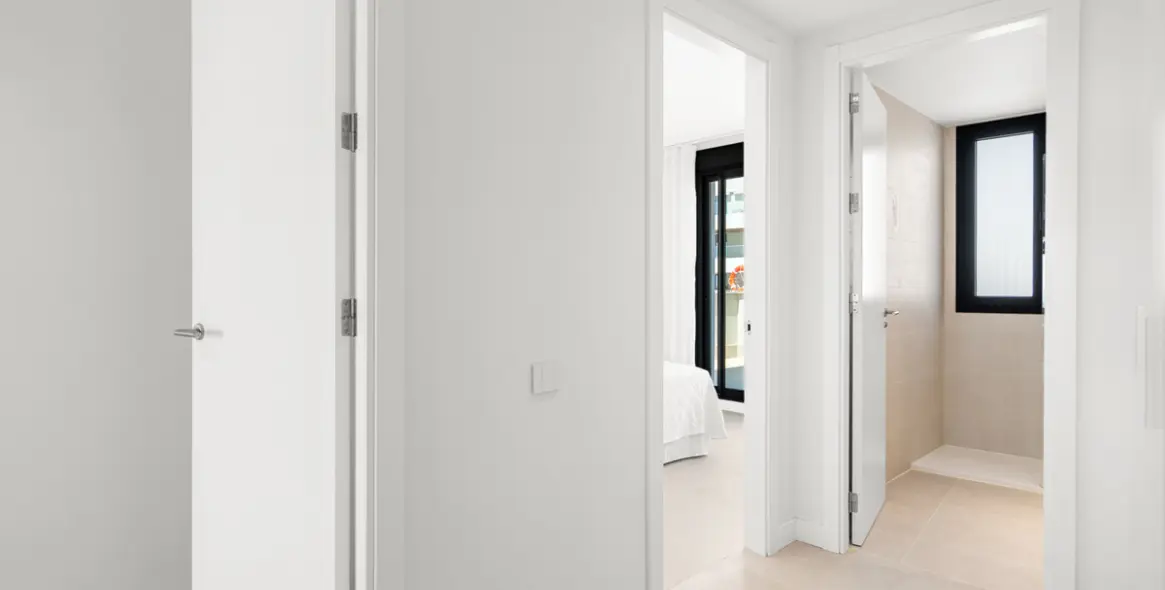 Sale of middle floor apartment in Selwo 19