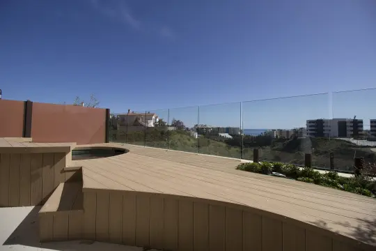 Image 4 thumb