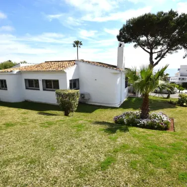 Venta de villa independiente en La Cala de Mijas
