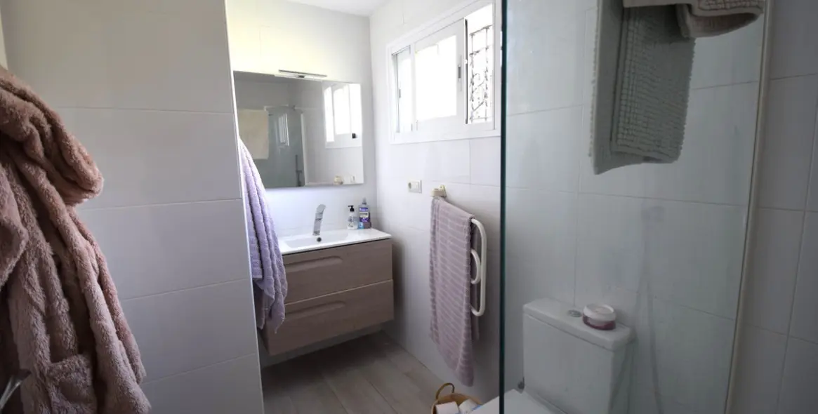 Sale of detached villa in La Cala de Mijas 24