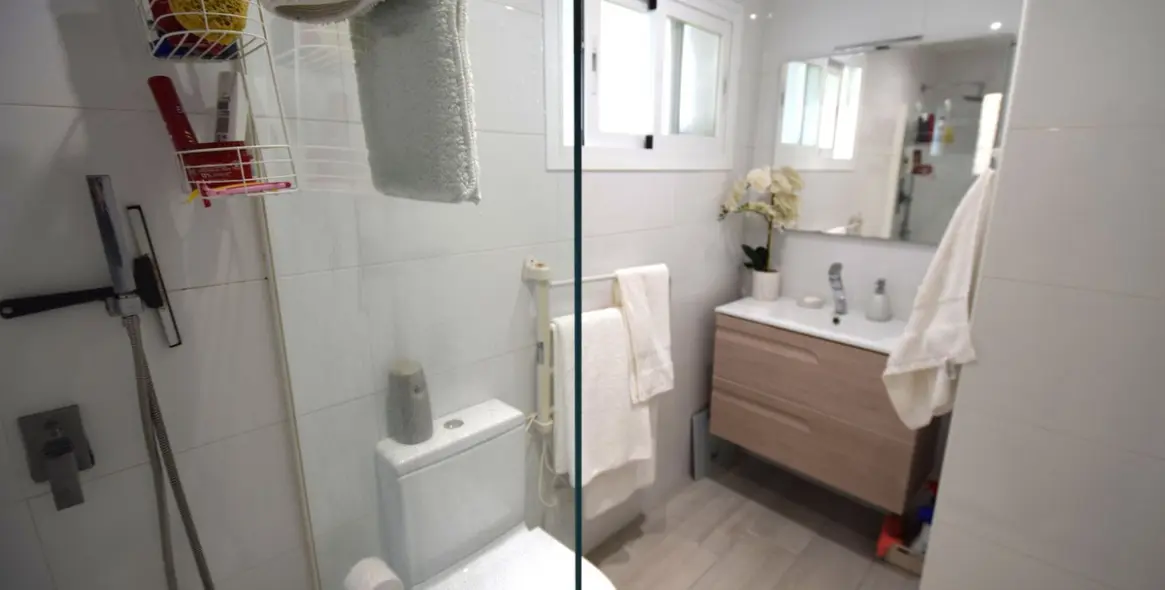Sale of detached villa in La Cala de Mijas 30