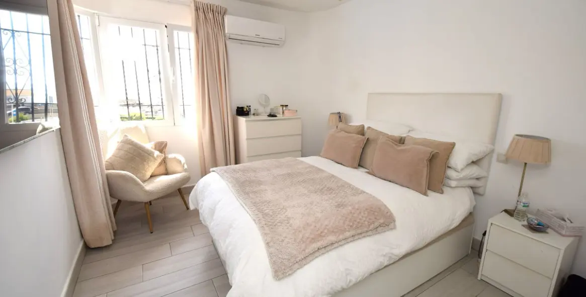 Sale of detached villa in La Cala de Mijas 33