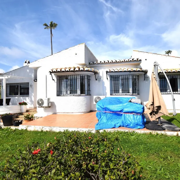 Venta de villa independiente en La Cala de Mijas