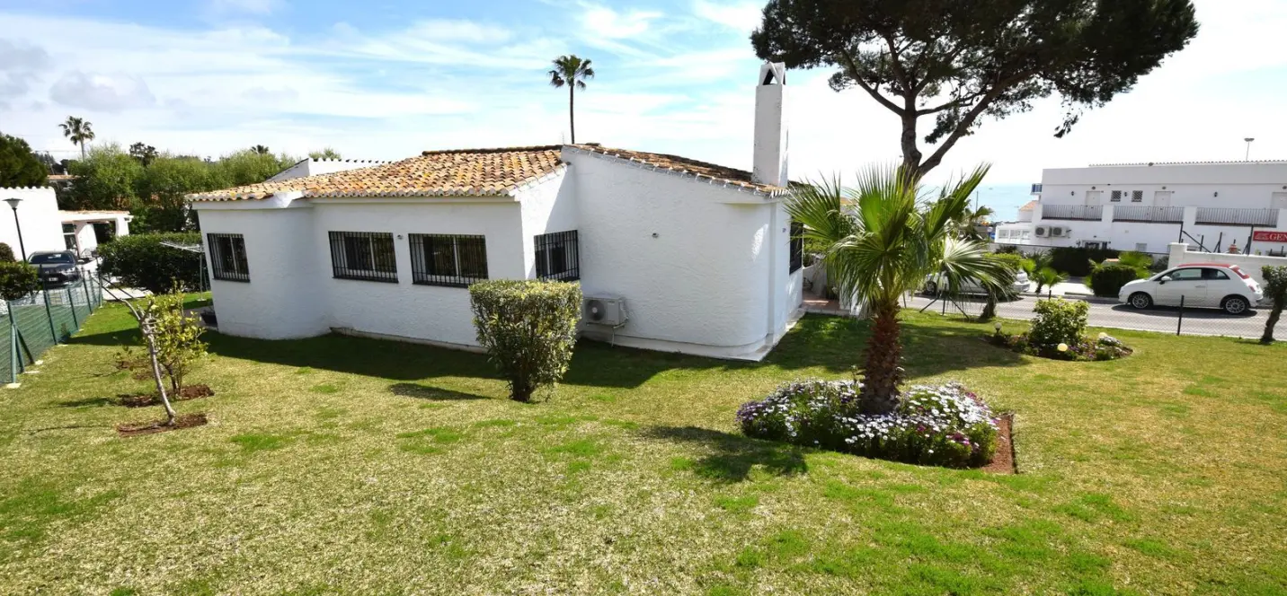 Venta de villa independiente en La Cala de Mijas 1