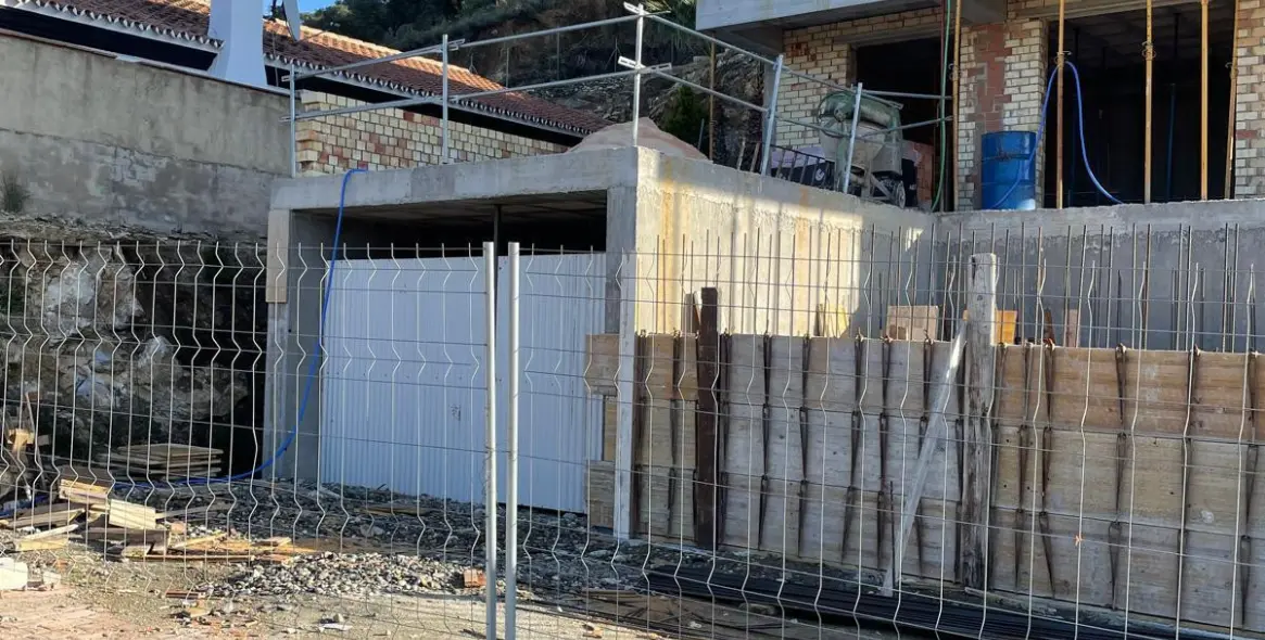 Продажа  отдельно стоящей виллы в Coín 2