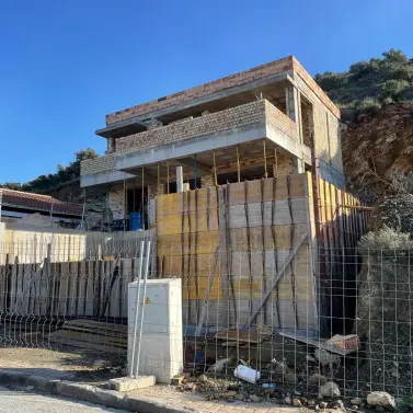 Sale of detached villa in Coín