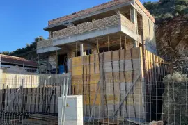 Image 4 thumb