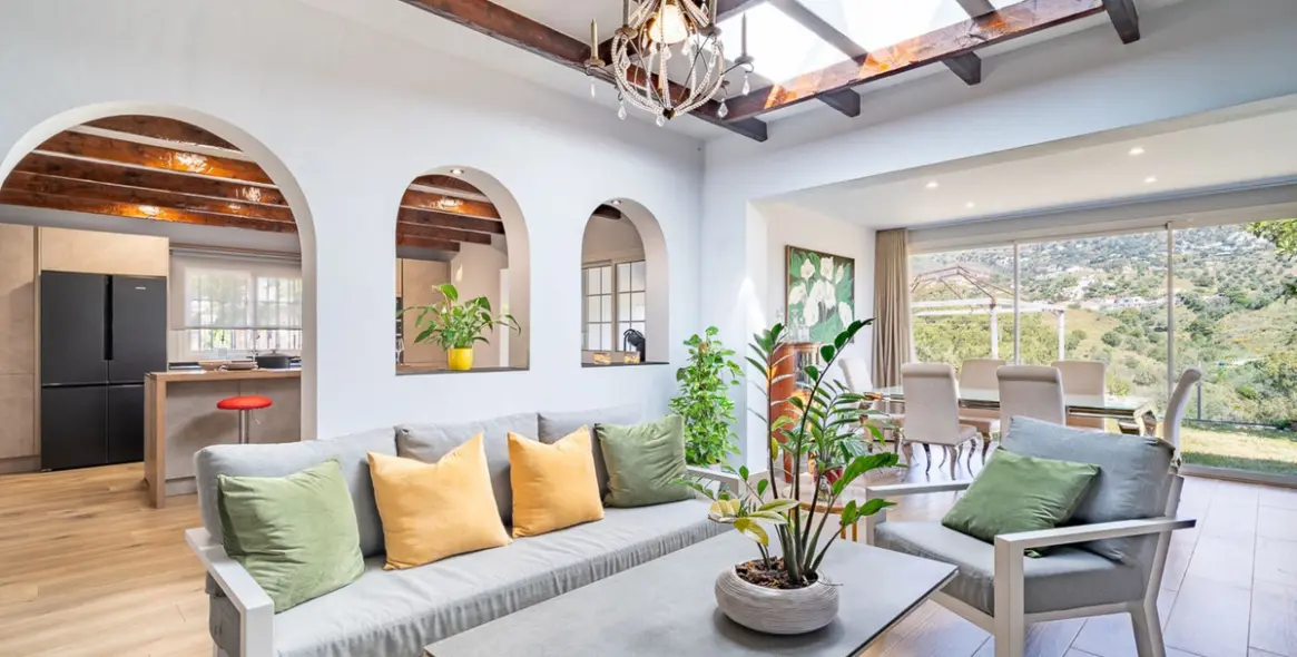 Продажа  отдельно стоящей виллы в Mijas 4