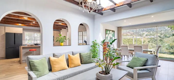 Продажа  отдельно стоящей виллы в Mijas 3