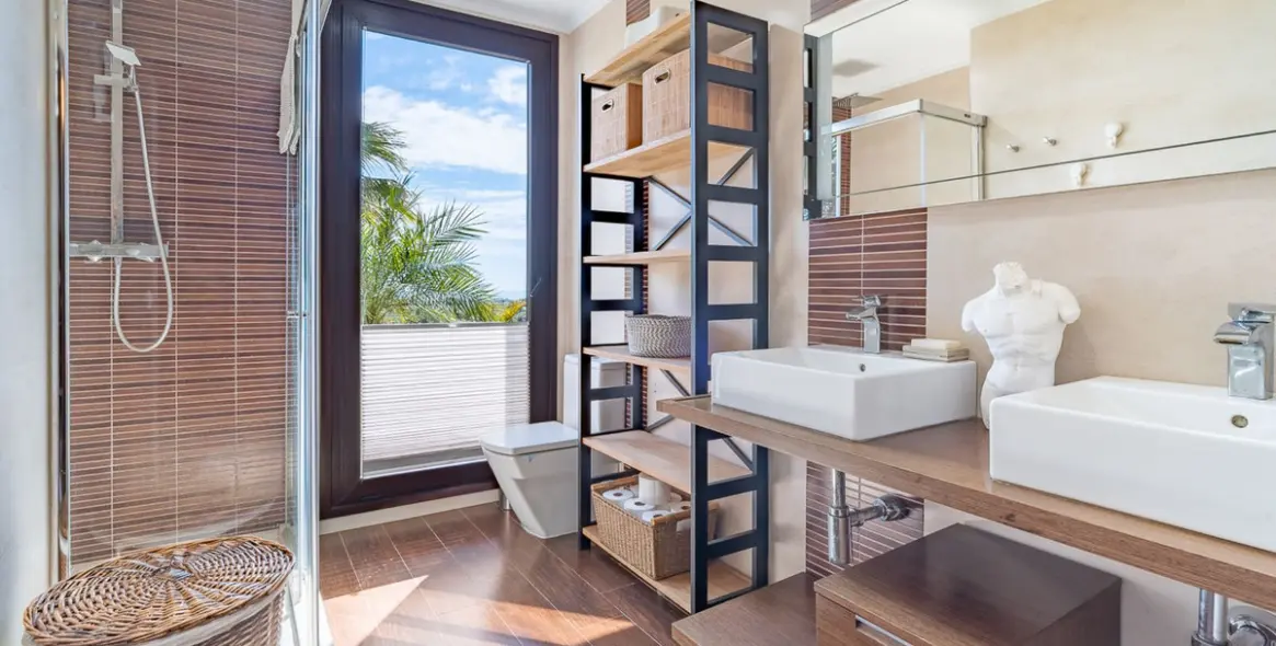 Продажа  отдельно стоящей виллы в Mijas 10