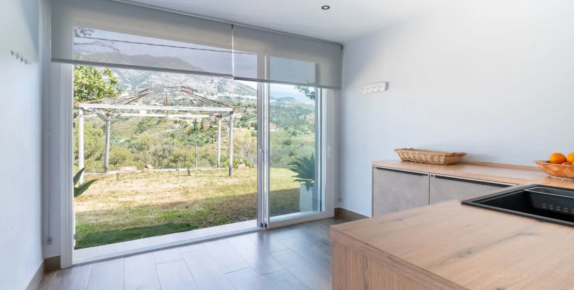 Продажа  отдельно стоящей виллы в Mijas 21