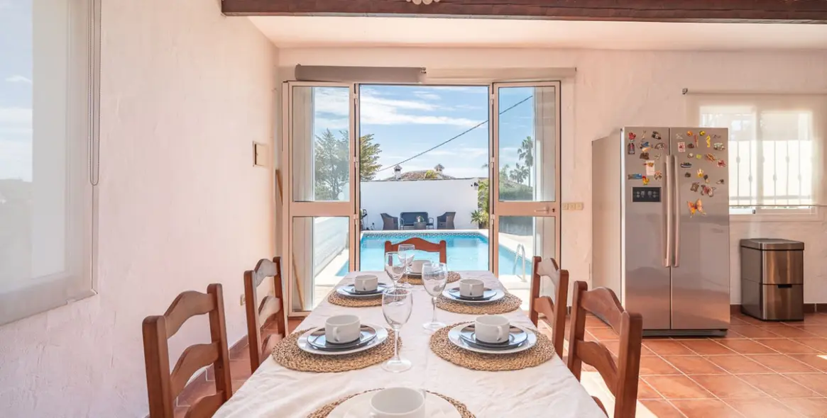 Продажа  отдельно стоящей виллы в Mijas 25