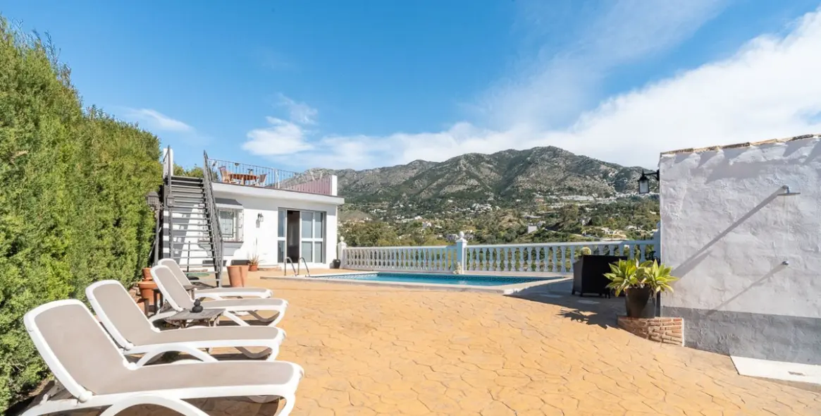 Продажа  отдельно стоящей виллы в Mijas 29