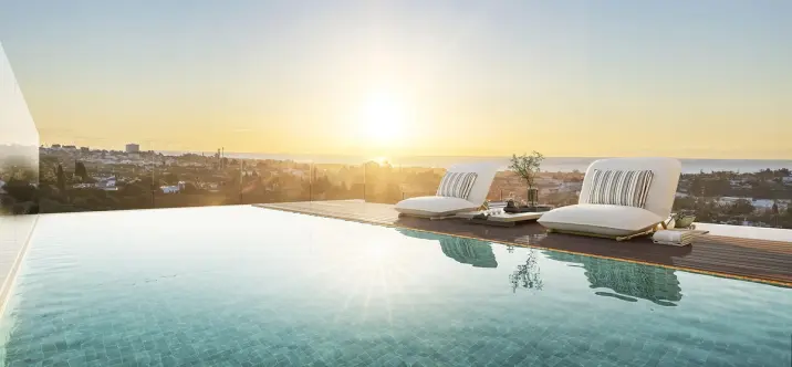 Venta de apartamento en planta media en Benahavís 4