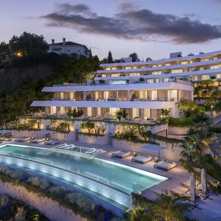 Sale of middle floor apartment in Benahavís