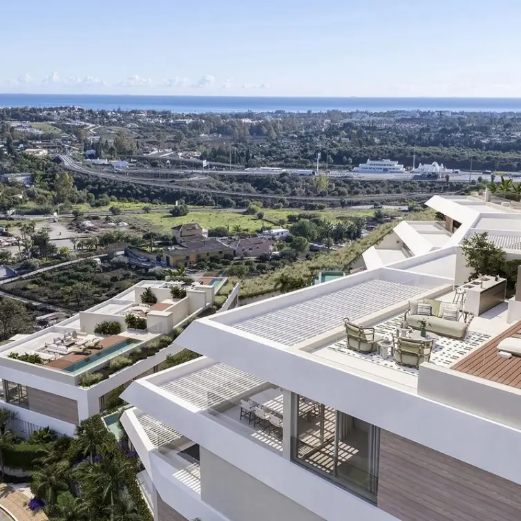 Sale of middle floor apartment in Benahavís
