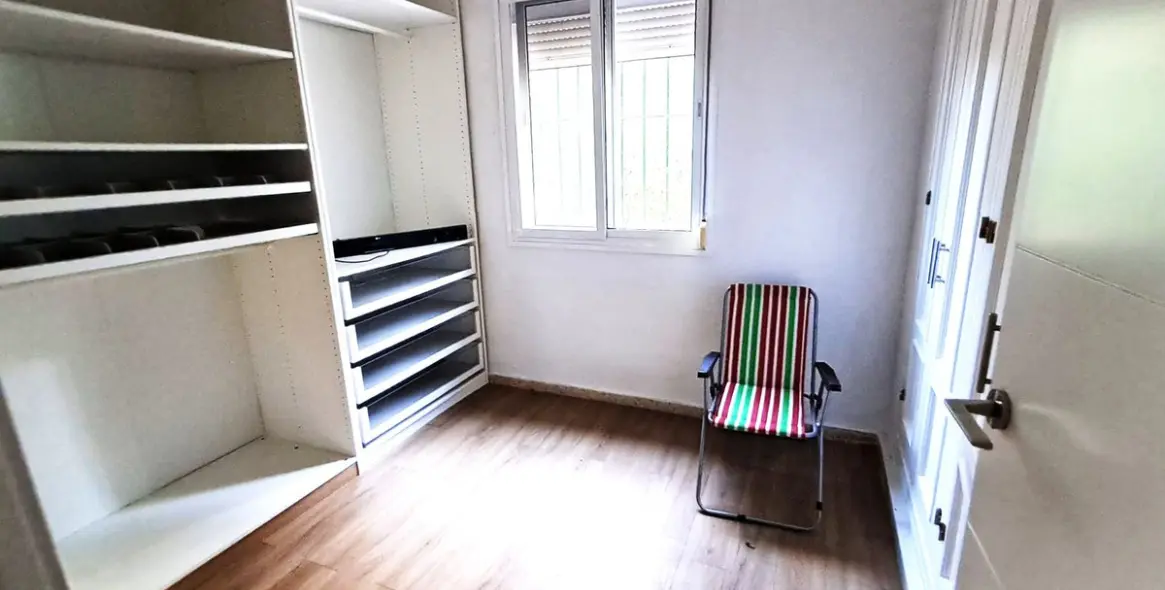 Продажа  отдельно стоящей виллы в Estepona 13