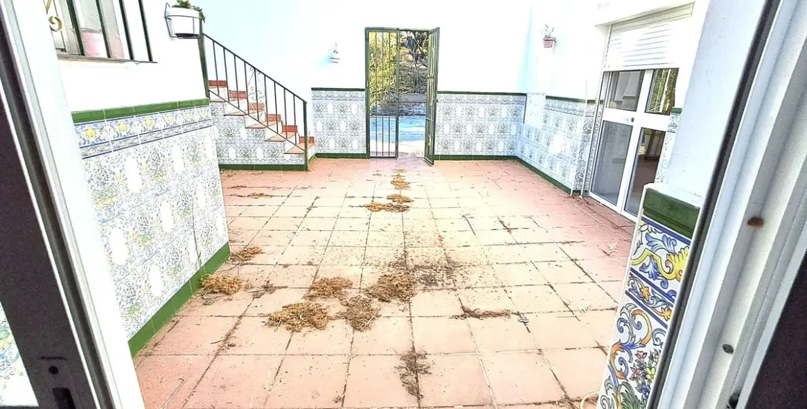 Продажа  отдельно стоящей виллы в Estepona 17