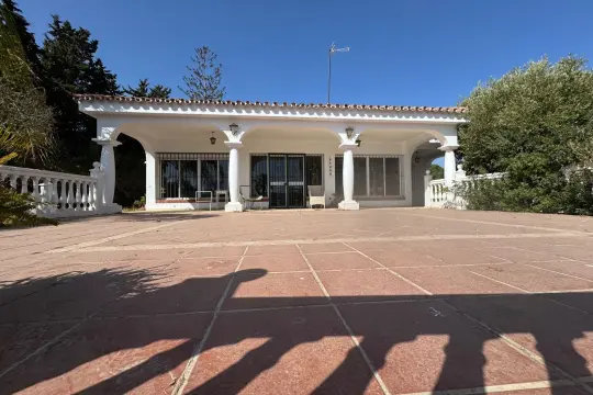 Image 1 thumb