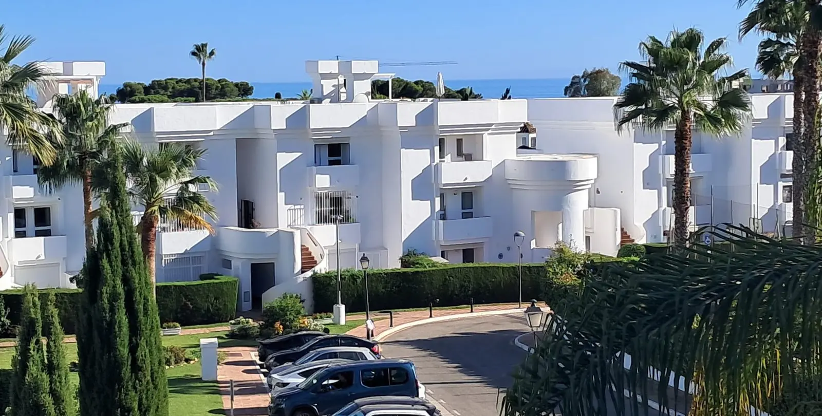 Sale of detached villa in Estepona 26