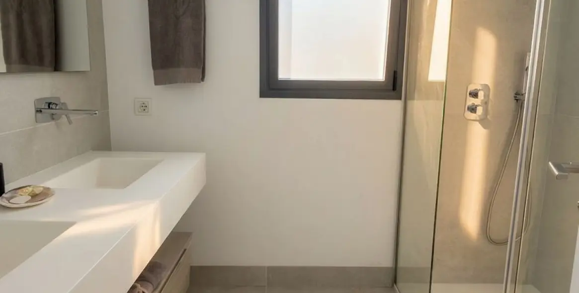 Sale of penthouse duplex in Cabopino 20