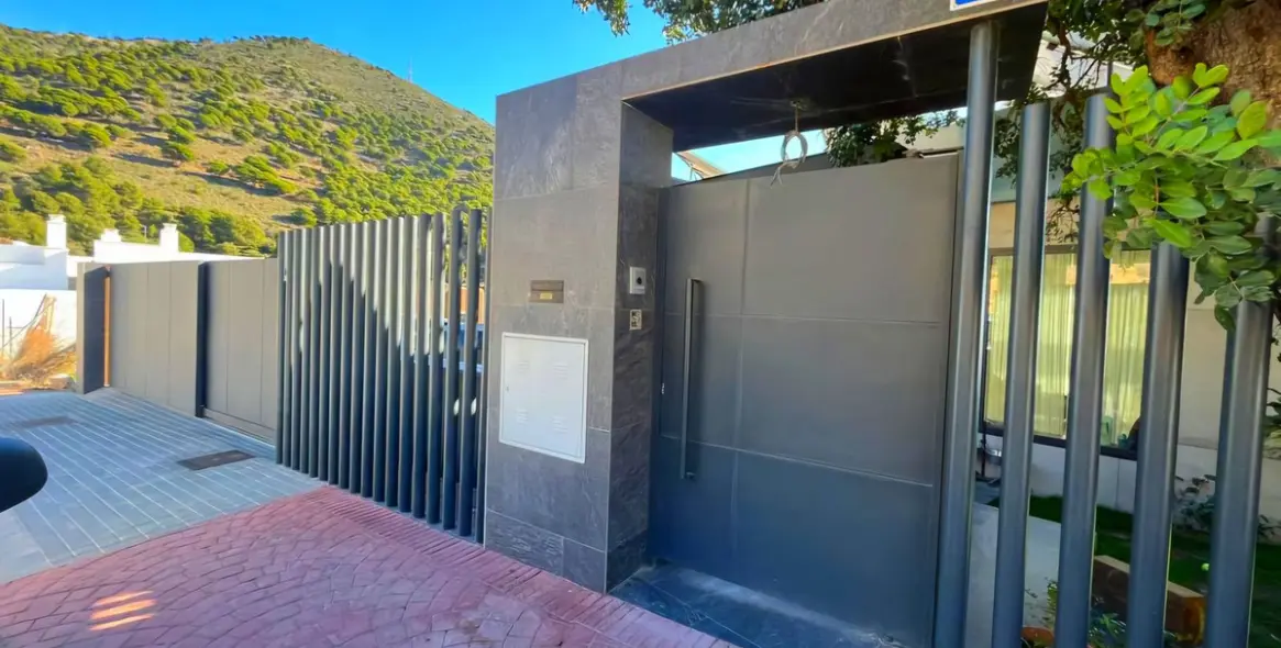 Venta de villa independiente en Mijas 24