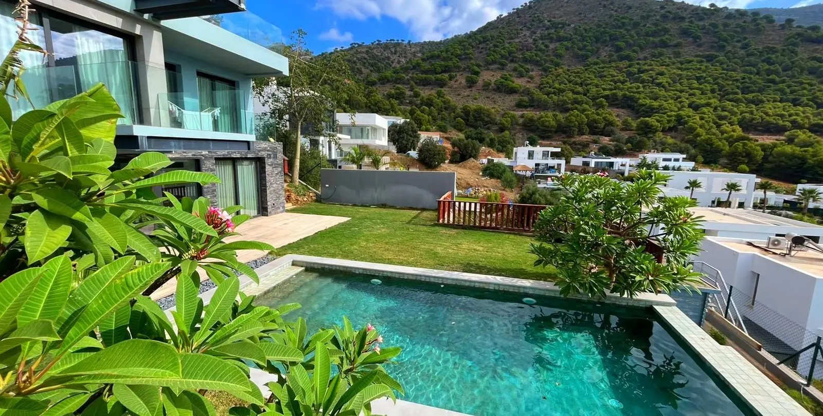 Sale of detached villa in Mijas 37