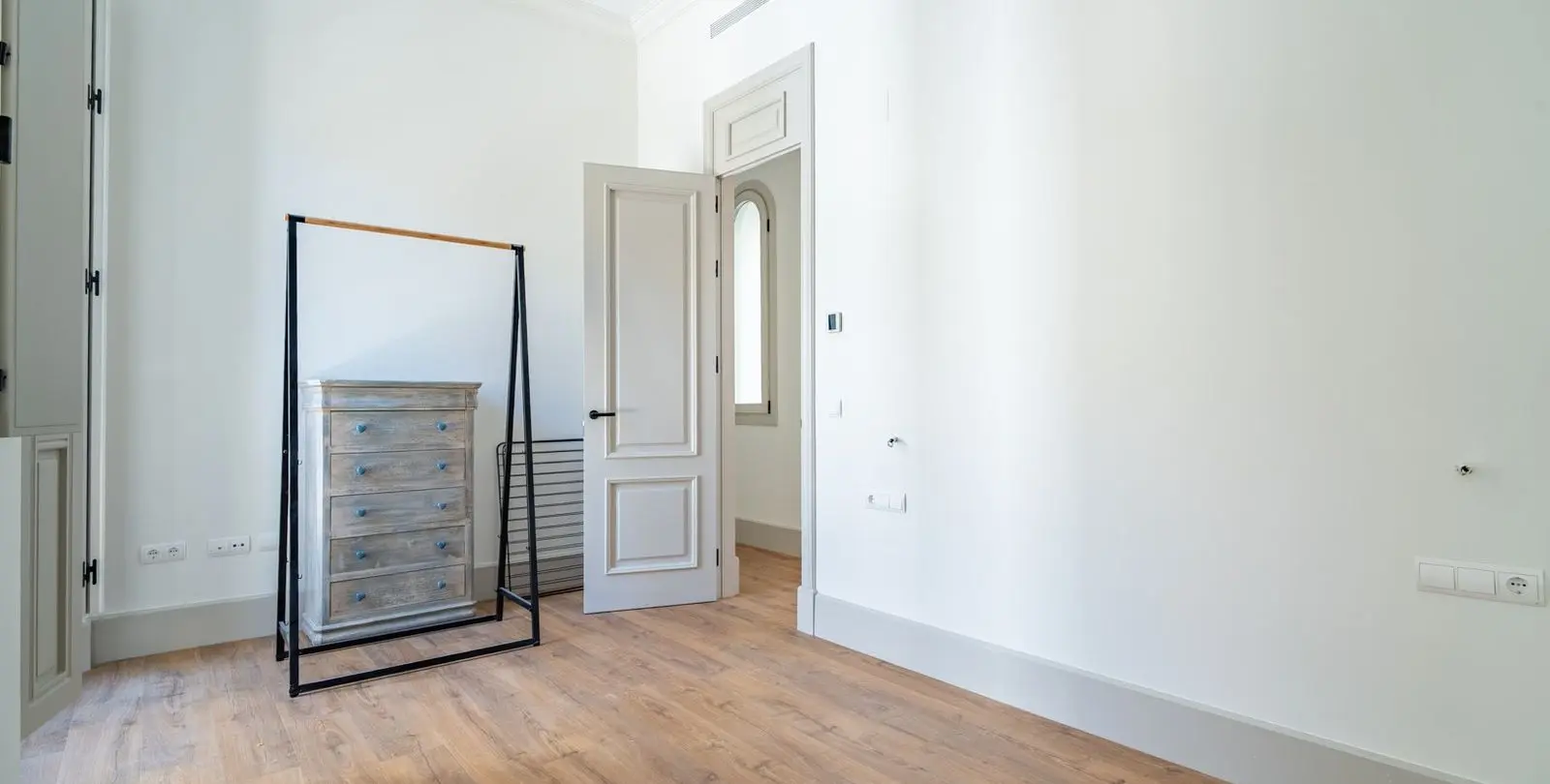 Продажа двухуровневого пентхауса в Monte Sancha 10