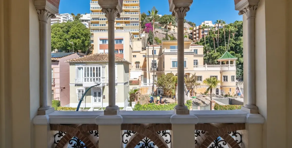 Sale of penthouse duplex in Monte Sancha 14