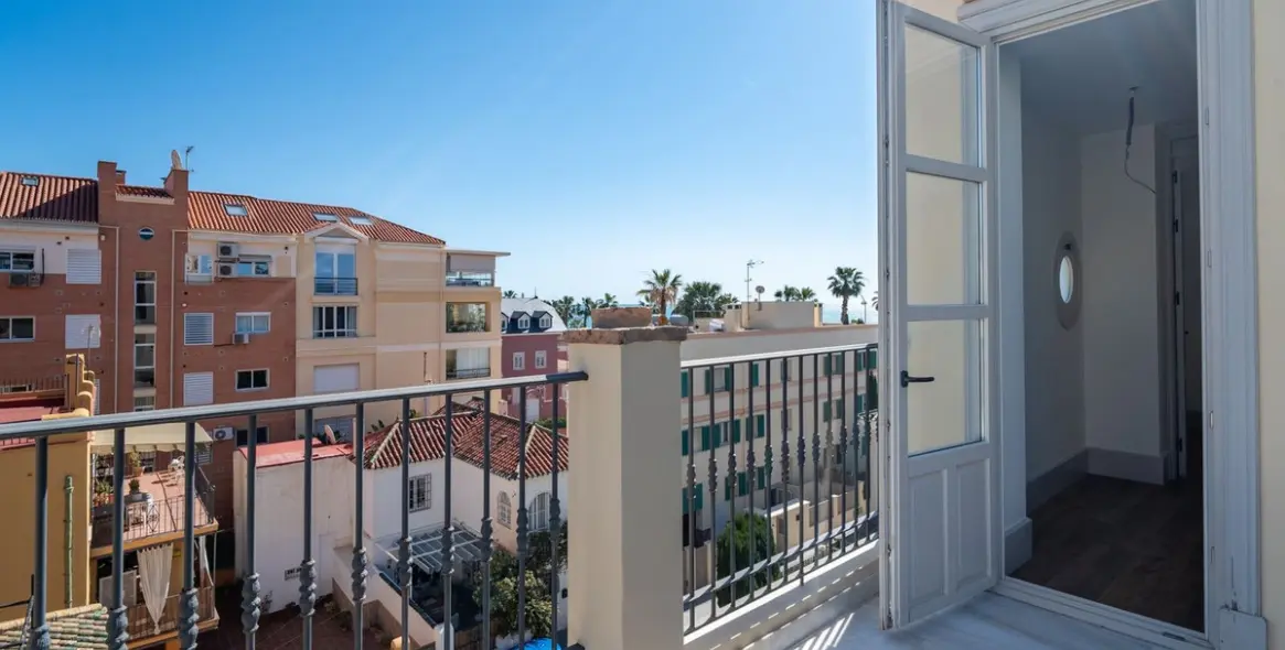 Sale of penthouse duplex in Monte Sancha 27