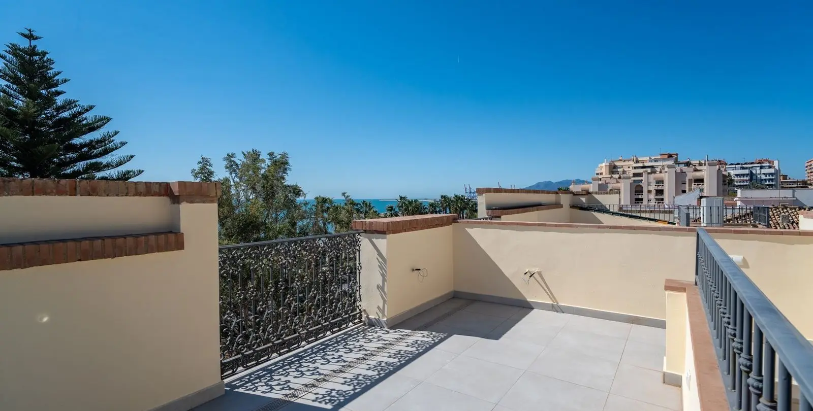 Venta de ático dúplex en Monte Sancha 24