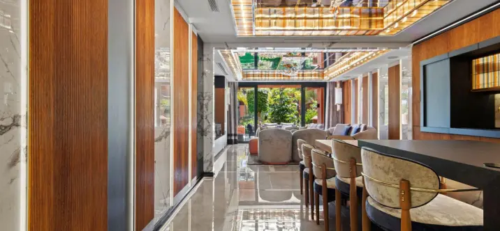 Sale of ground floor apartment in Puerto Banús 4