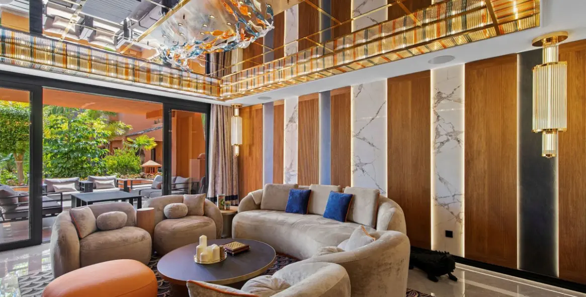 Sale of ground floor apartment in Puerto Banús 14