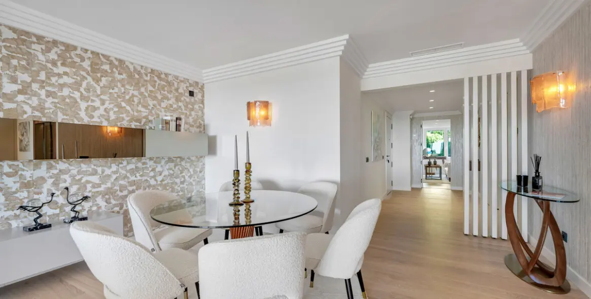 Sale of middle floor apartment in Nueva Andalucía 7