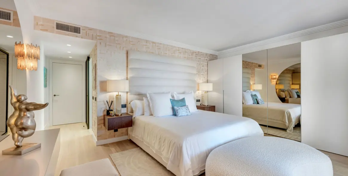 Sale of middle floor apartment in Nueva Andalucía 10