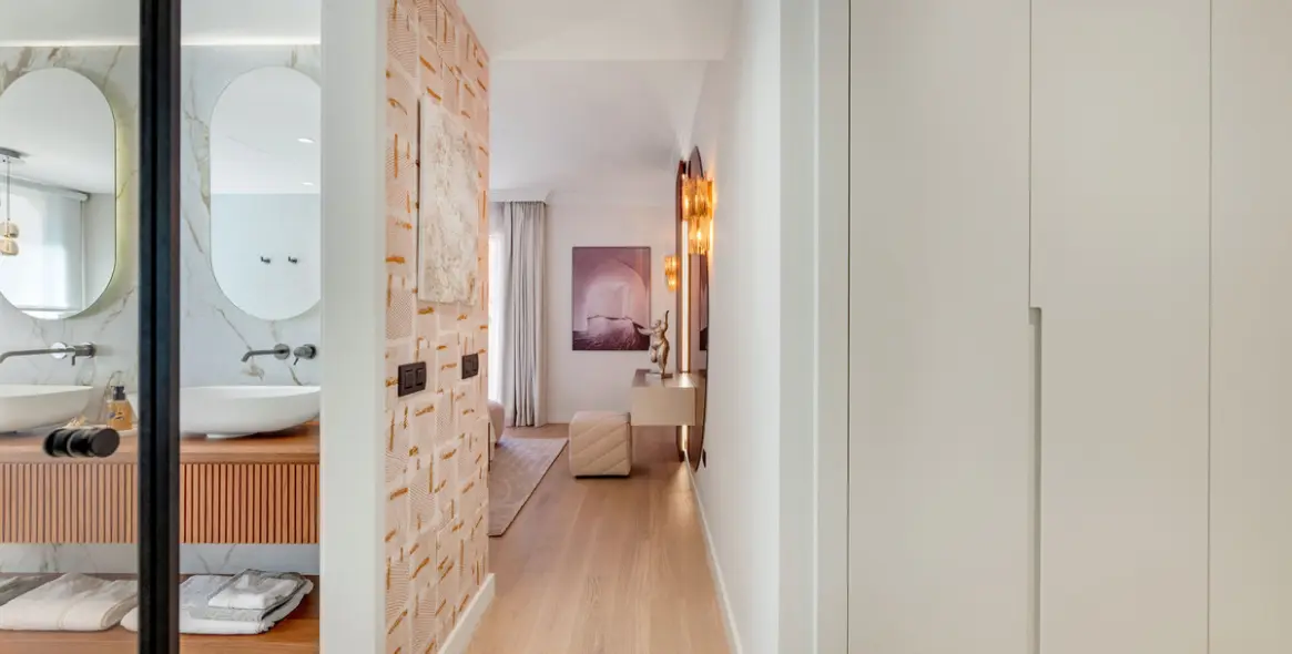 Sale of middle floor apartment in Nueva Andalucía 12