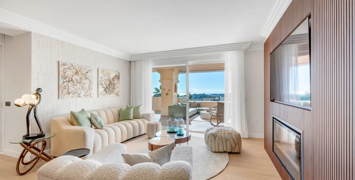 Sale of middle floor apartment in Nueva Andalucía 27