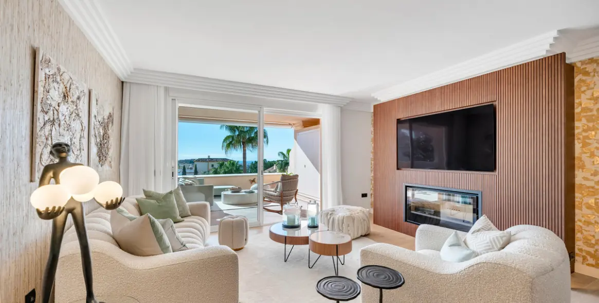 Sale of middle floor apartment in Nueva Andalucía 36