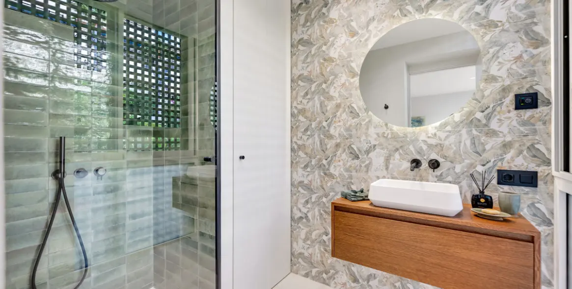 Sale of middle floor apartment in Nueva Andalucía 46