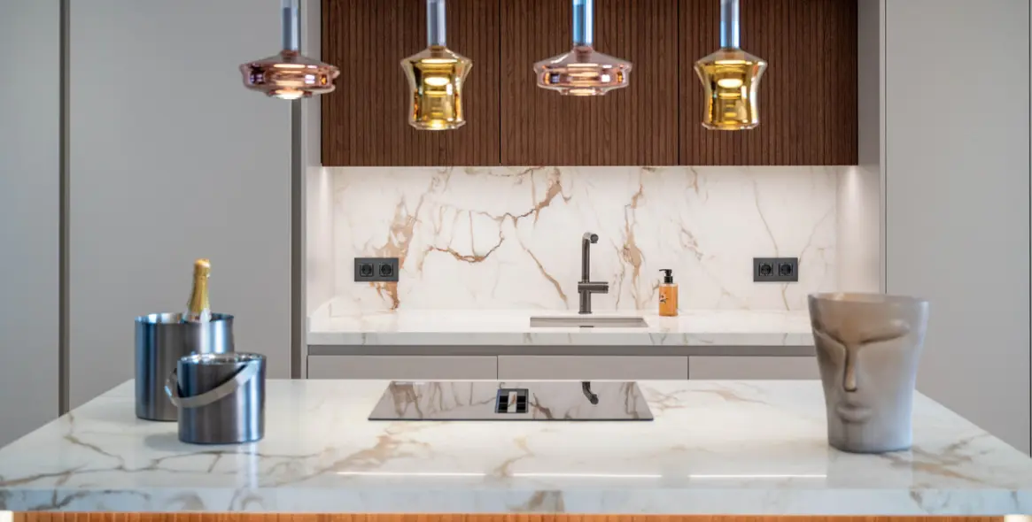 Sale of middle floor apartment in Nueva Andalucía 61