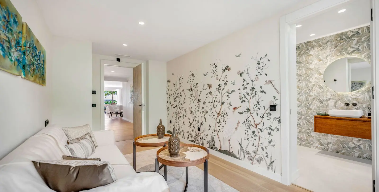 Sale of middle floor apartment in Nueva Andalucía 35