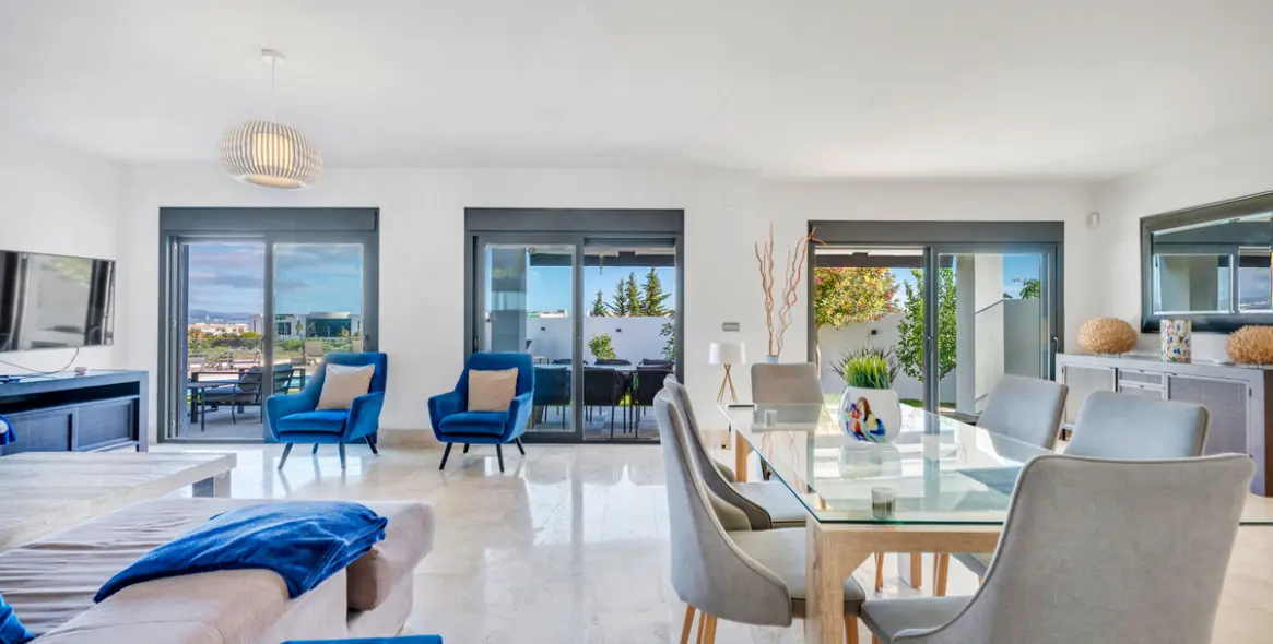 Sale of detached villa in Nueva Andalucía 4