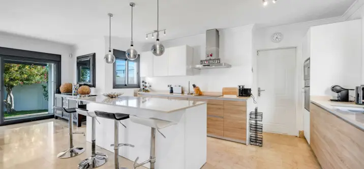 Sale of detached villa in Nueva Andalucía 4