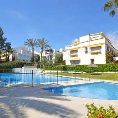 Sale of semi-detached house in The Golden Mile